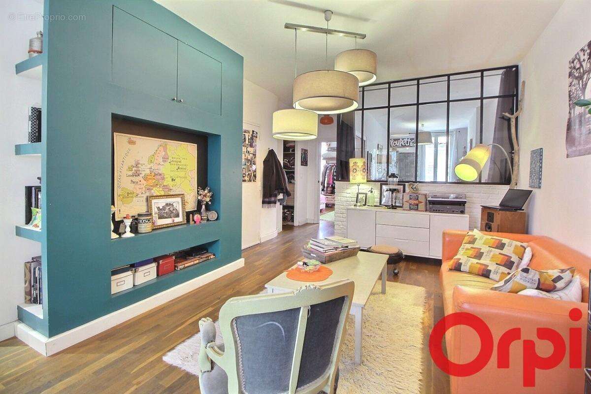 Appartement à MARSEILLE-1E