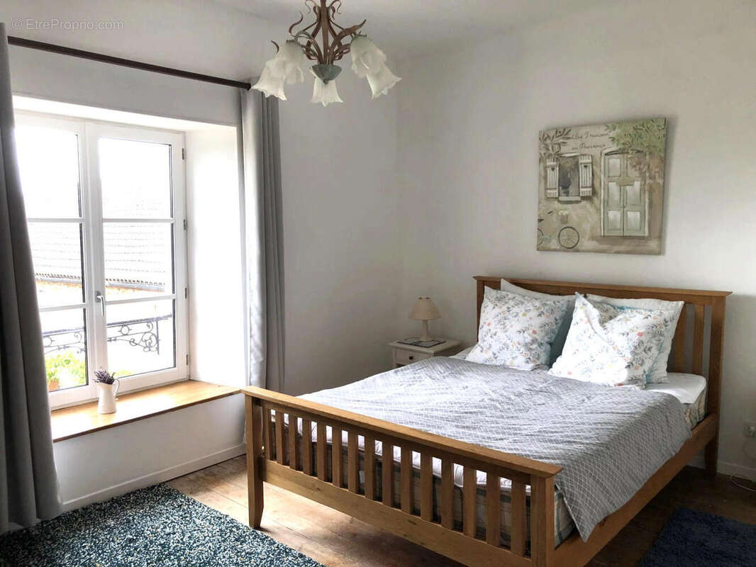 CHAMBRE - Maison à PRESSAC