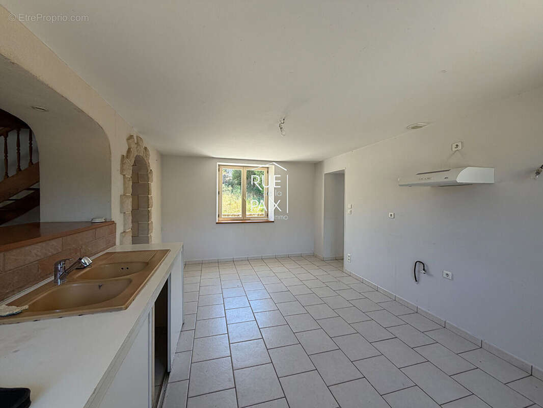 Longère - 154m2  - Terrain de 1600m2 - Grange - photo 3