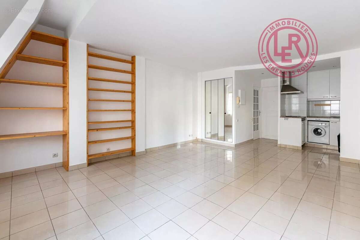Appartement à PARIS-3E