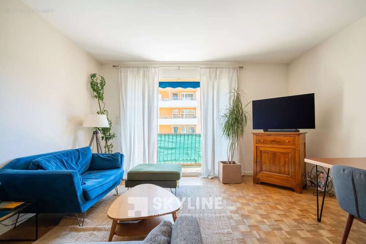 Appartement à MARSEILLE-5E