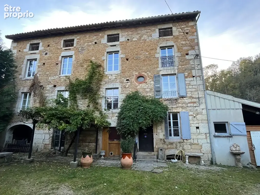 Moulin du 18ème siècle à Gizia, 10 pièces,  300m2, terrain 1Ha - photo 11