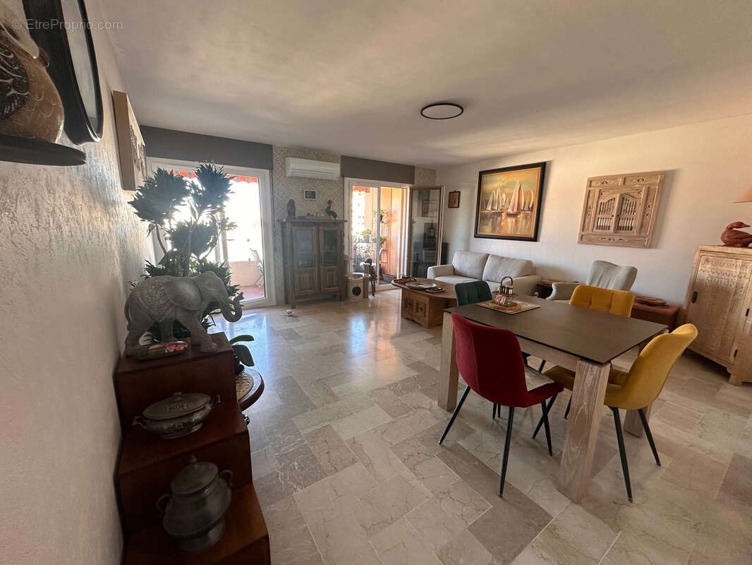 Appartement à HYERES