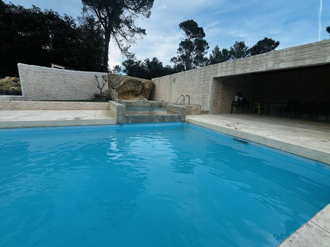 Photo Maison à Brignoles au prix de 525 000€