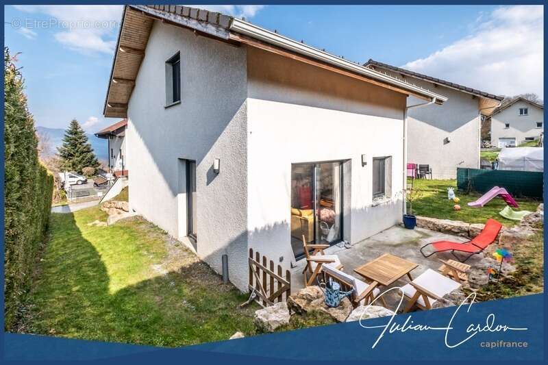 Maison à PERS-JUSSY