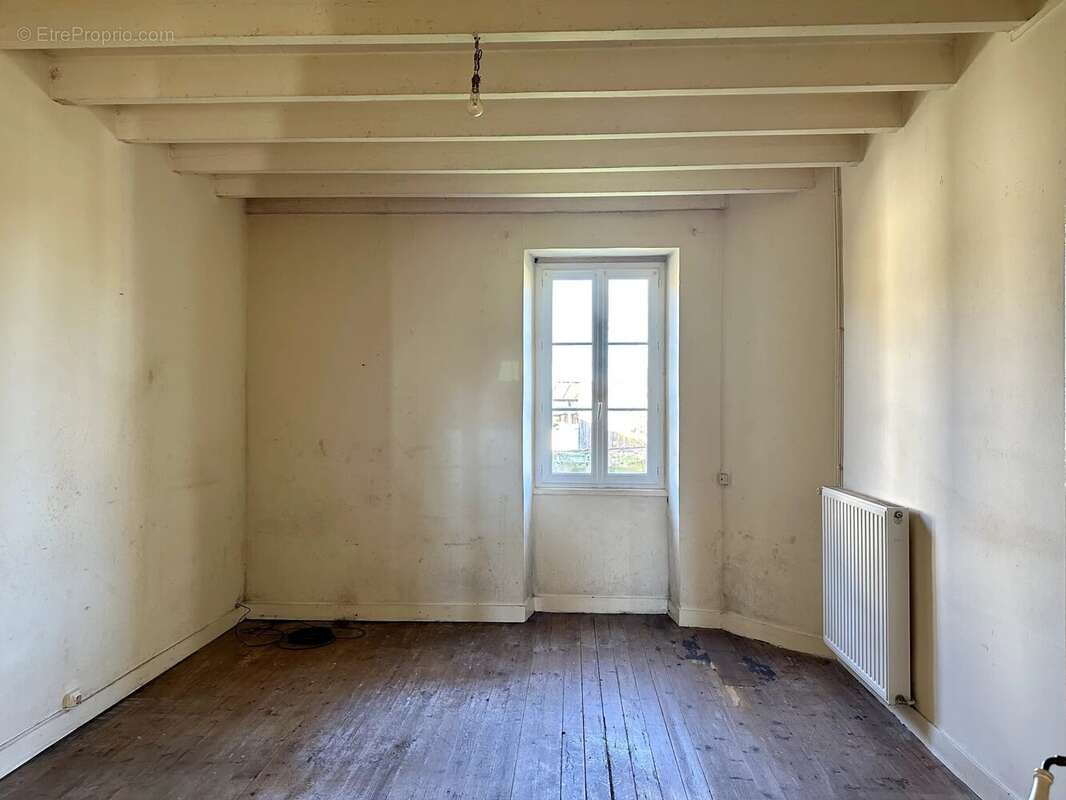 Maison à AUBETERRE-SUR-DRONNE