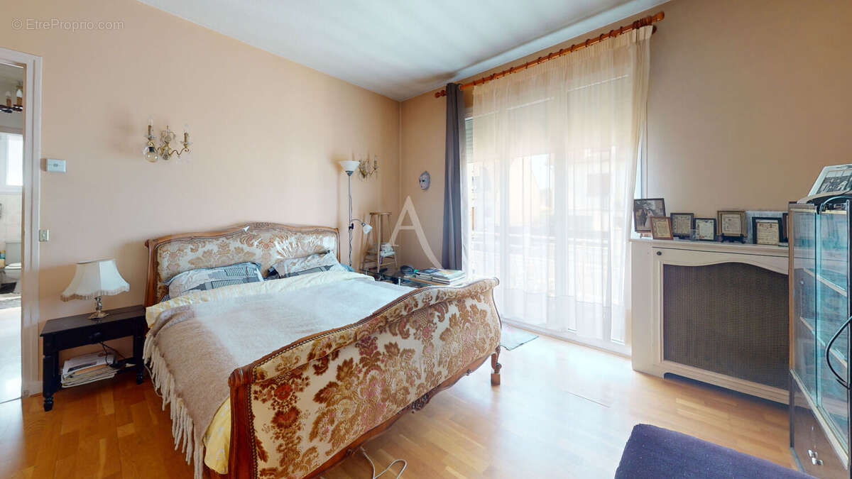 Maison à MORANGIS