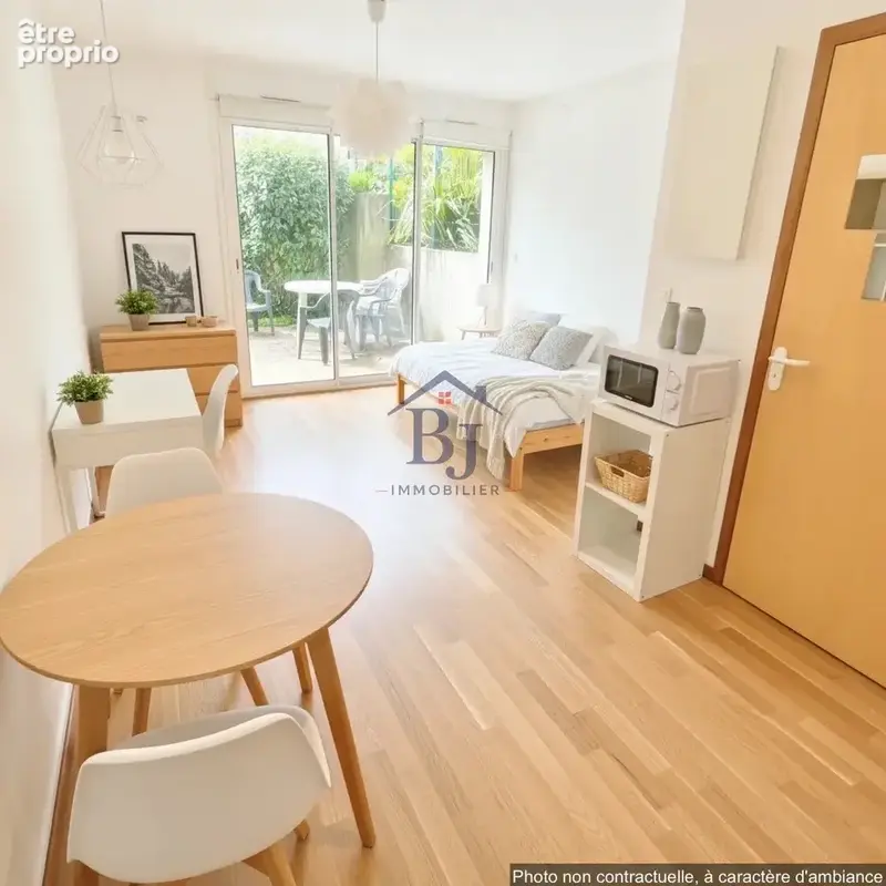 Studio lumineux avec grande terrasse - Centre ville - photo 2
