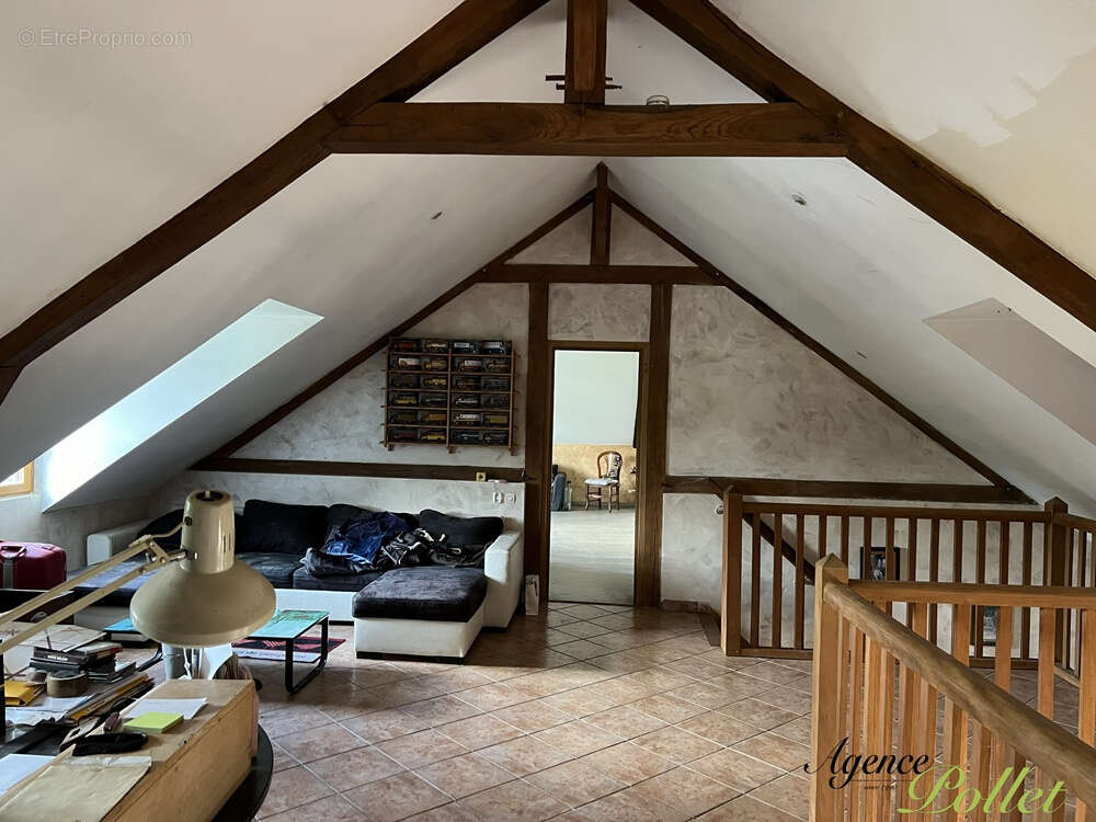 Maison à IVOY-LE-PRE