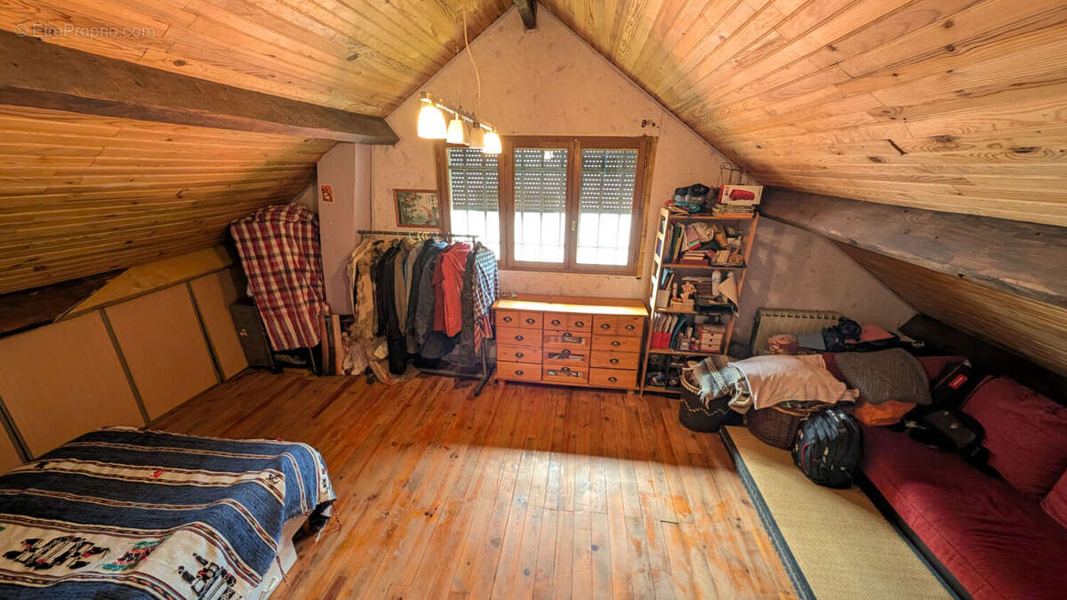 Maison à CRECY-LA-CHAPELLE