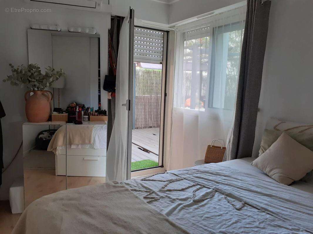 Appartement à LE CANNET