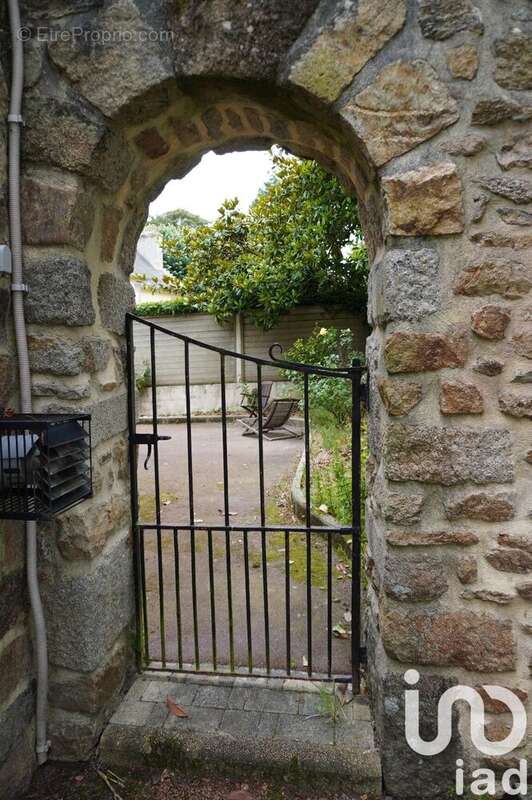 Photo 5 - Maison à PLOUNEVEZ-LOCHRIST