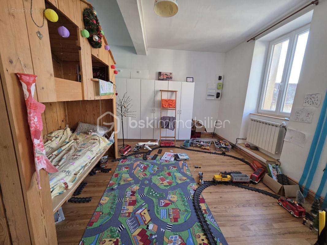 Maison à LE GRAND-LEMPS