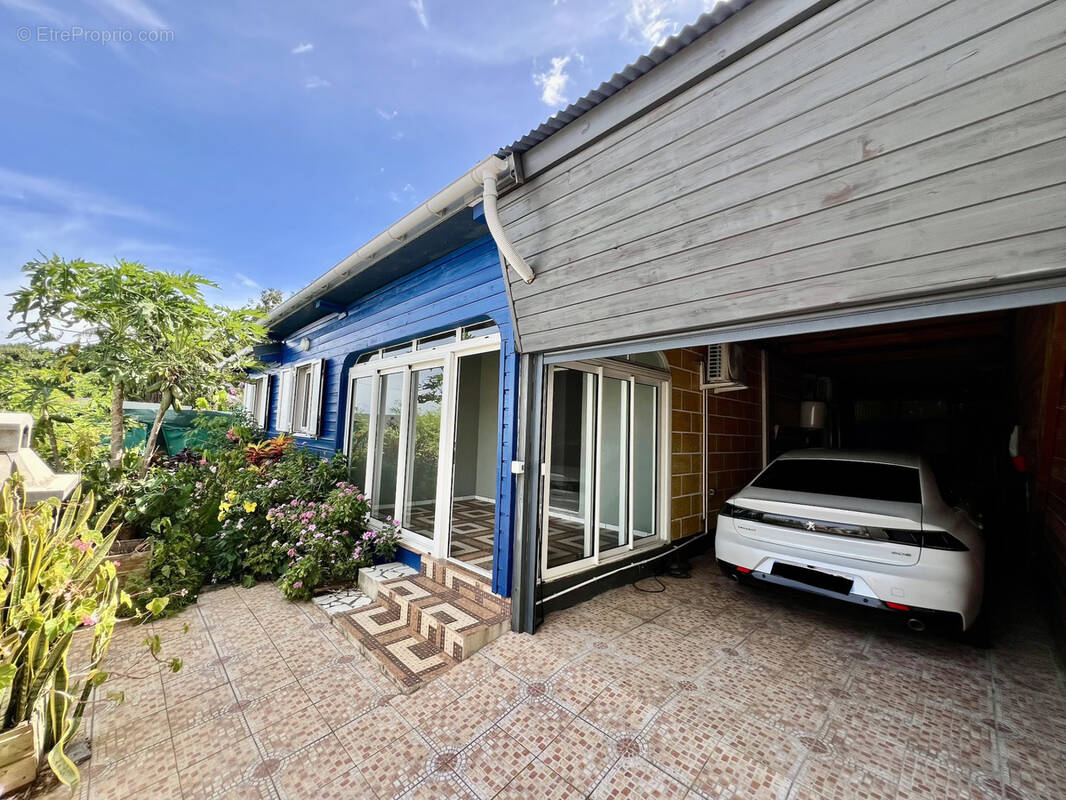 Maison à PETITE-ILE