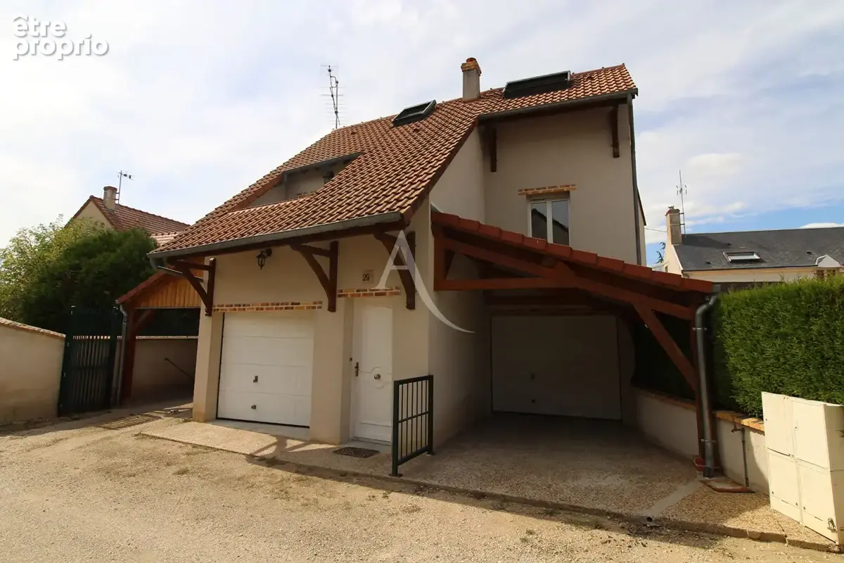 Maison à VINEUIL