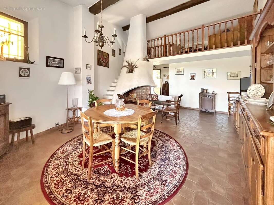 Propriété de caractère à Antibes – Quartier Eucalyptus - photo 23