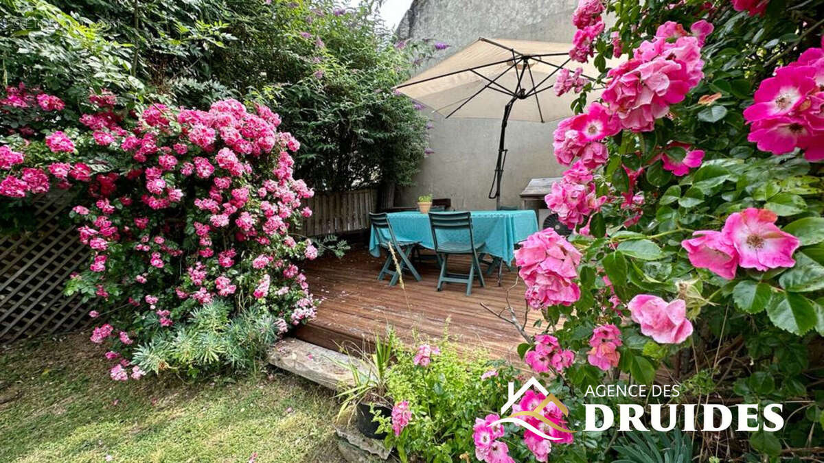 À Vendre CARNAC Maison de charme en pierre dans hameau tranquille - 77.47m² habitables - 89.74 au sol - photo 3