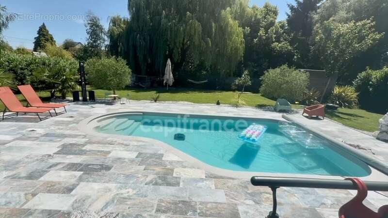 Maison à SAINT-DENIS-EN-VAL