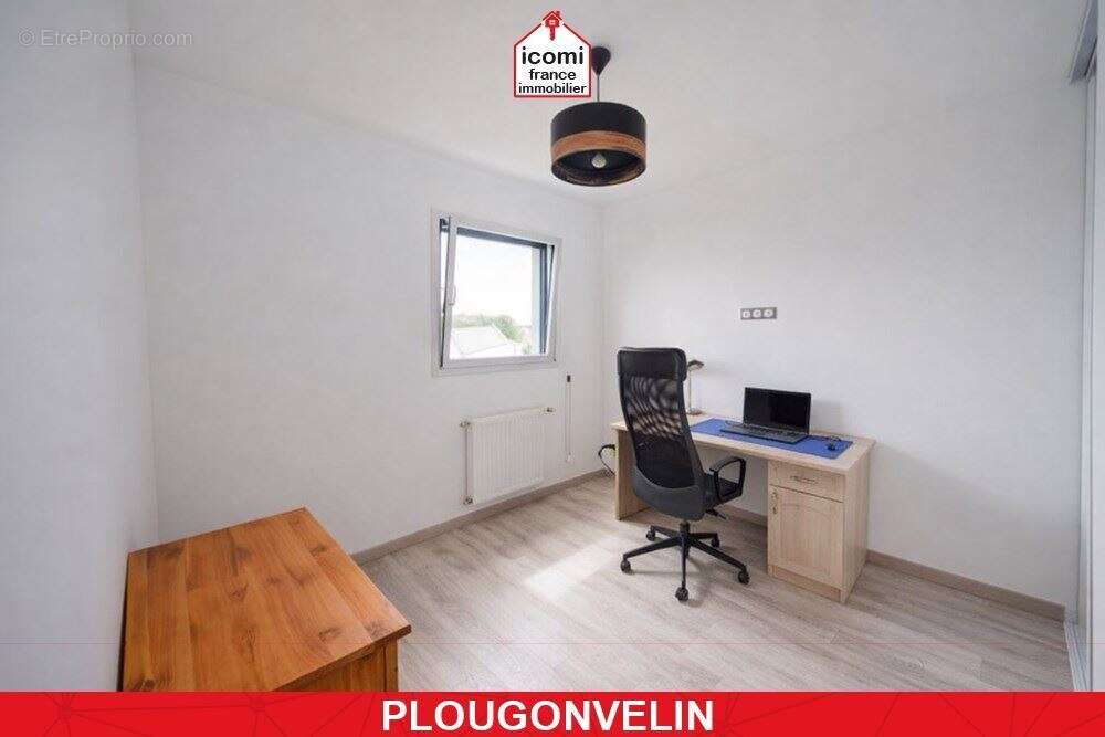 Maison à PLOUGONVELIN