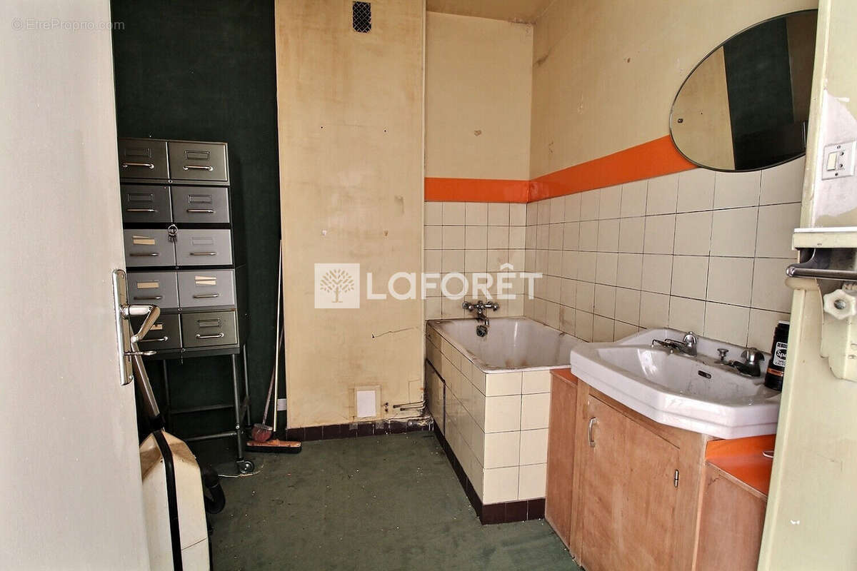 Appartement à LA GARENNE-COLOMBES