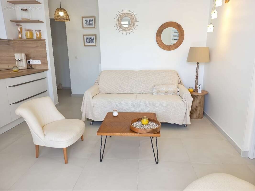 Villa premium T3 & son T2 à vendre à SAINTE ANNE Bourg (971) Guadeloupe - - photo 11