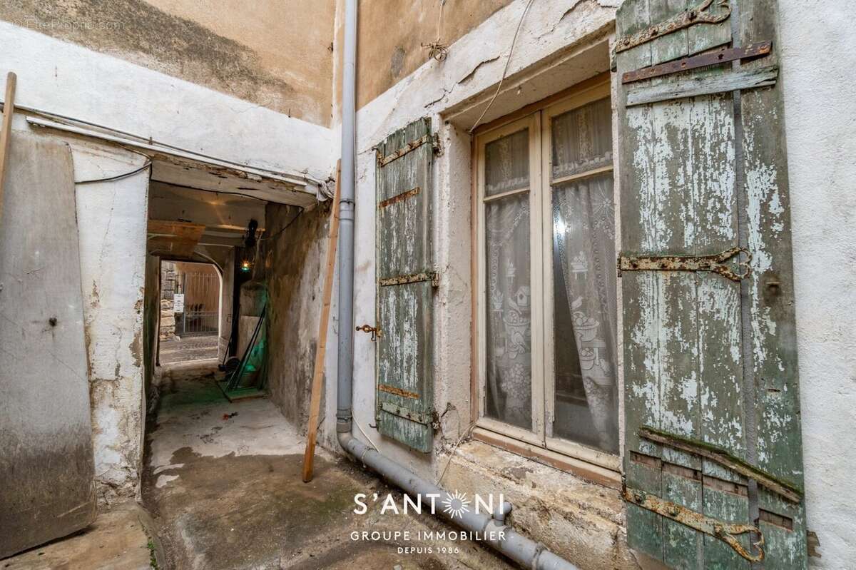 Maison à VILLENEUVE-LES-BEZIERS