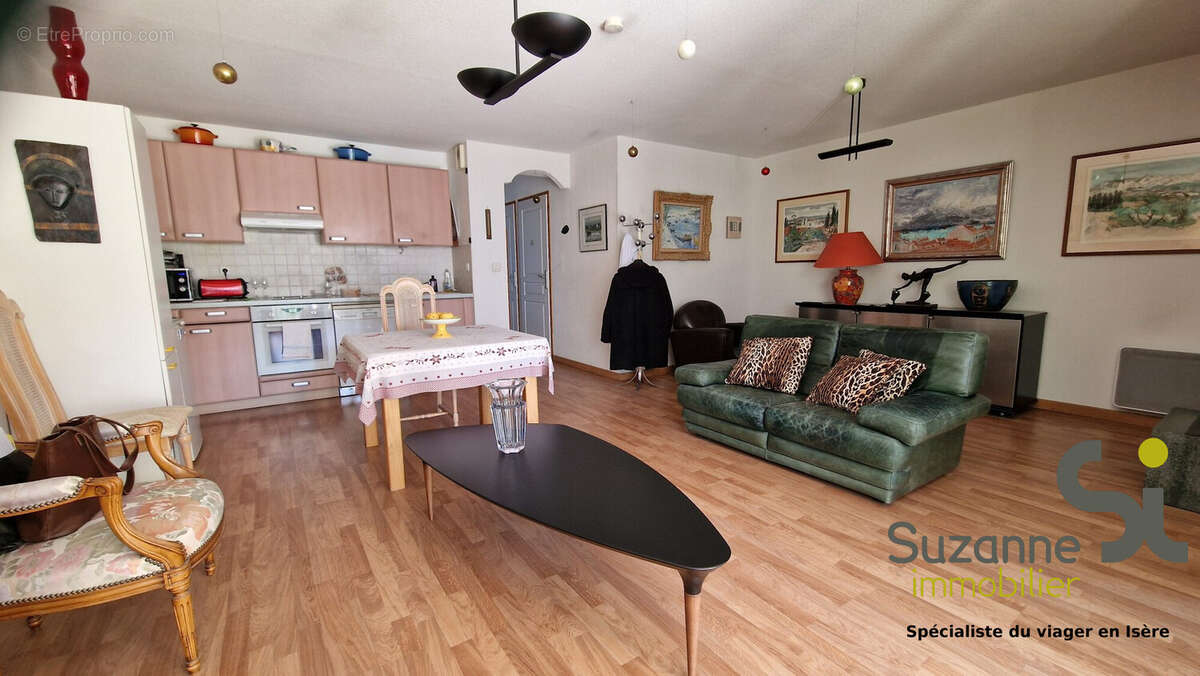 Salon Sud 33m² - Appartement à VILLARD-DE-LANS