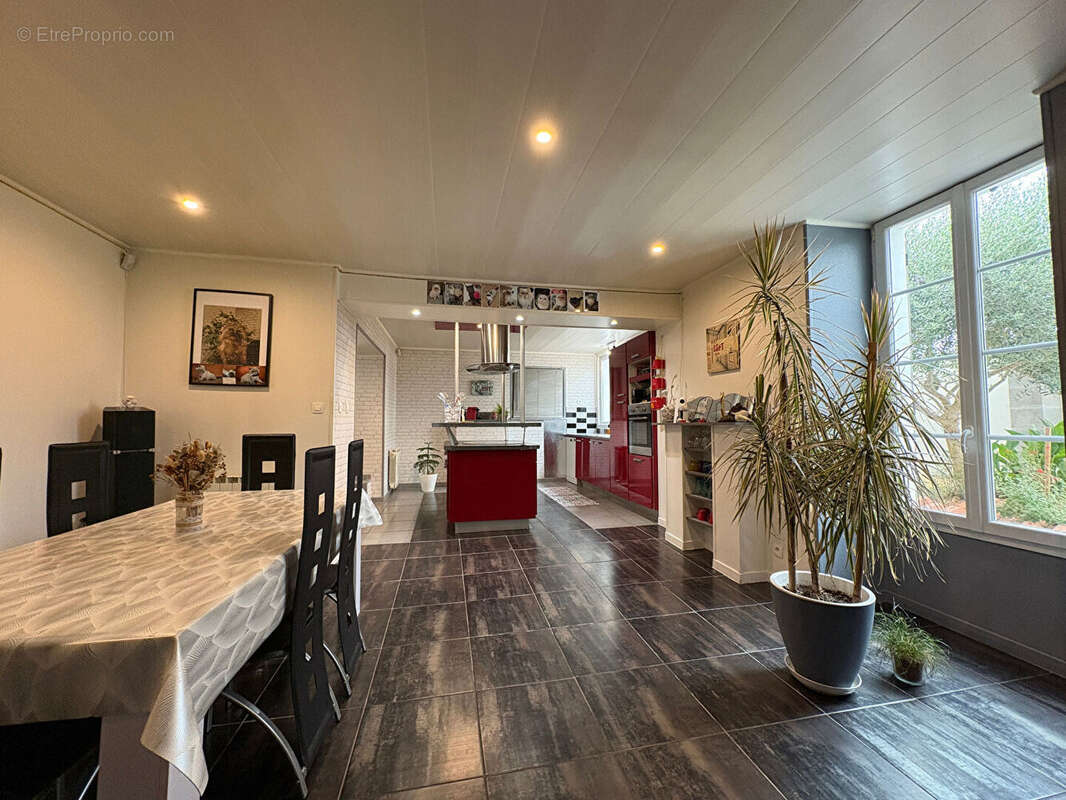 Maison 140m² à surgères - photo 4