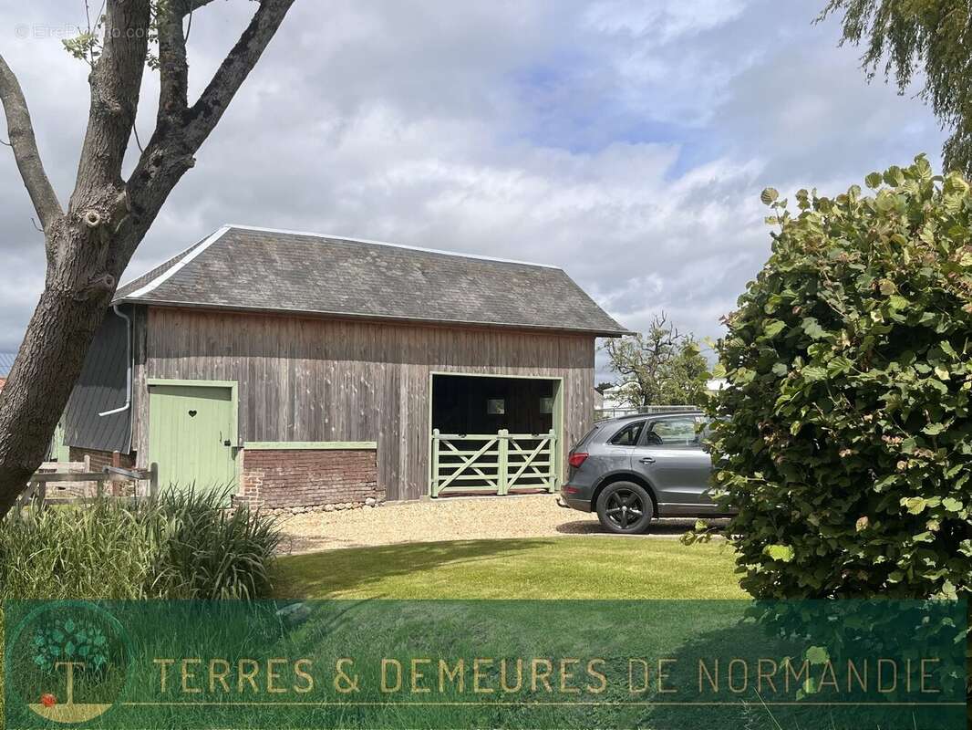 Proche des commerces, au calme, belle propriété tout confort sur un jardin de 3995m² - photo 7