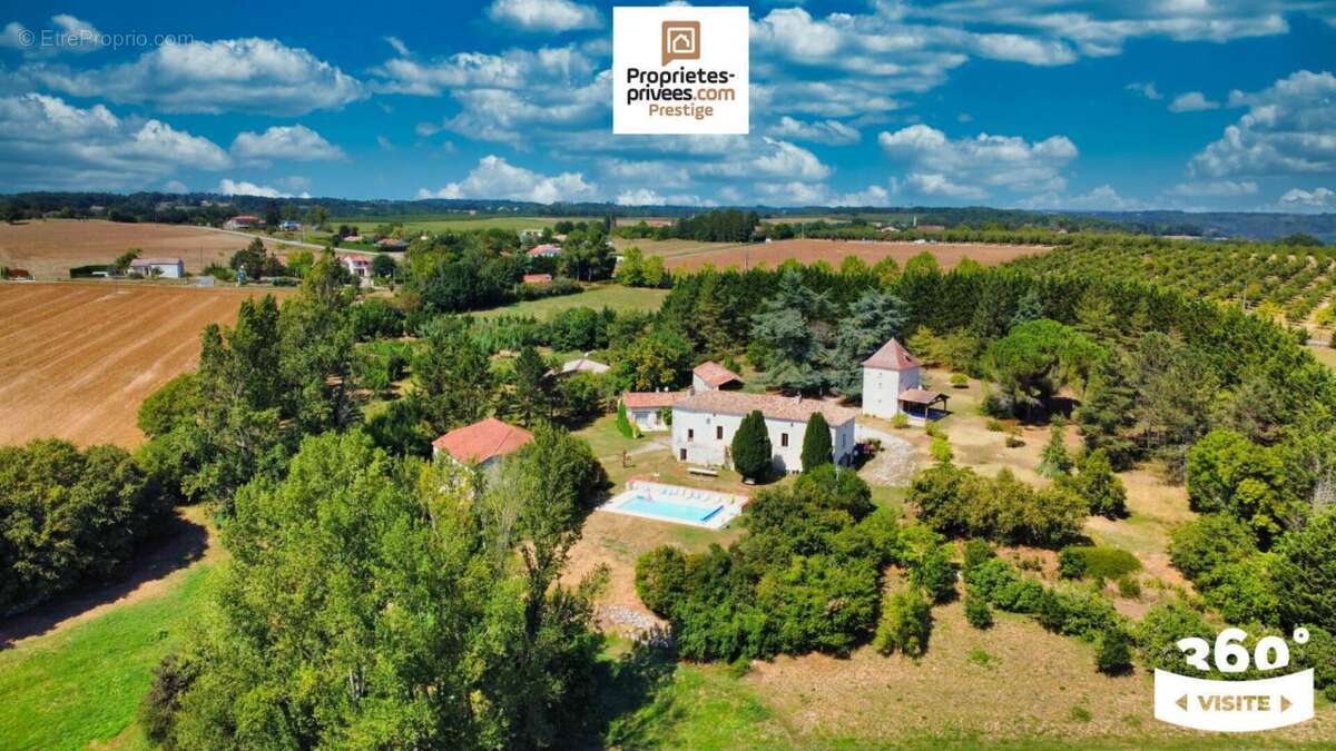 Maison à LAROQUE-TIMBAUT