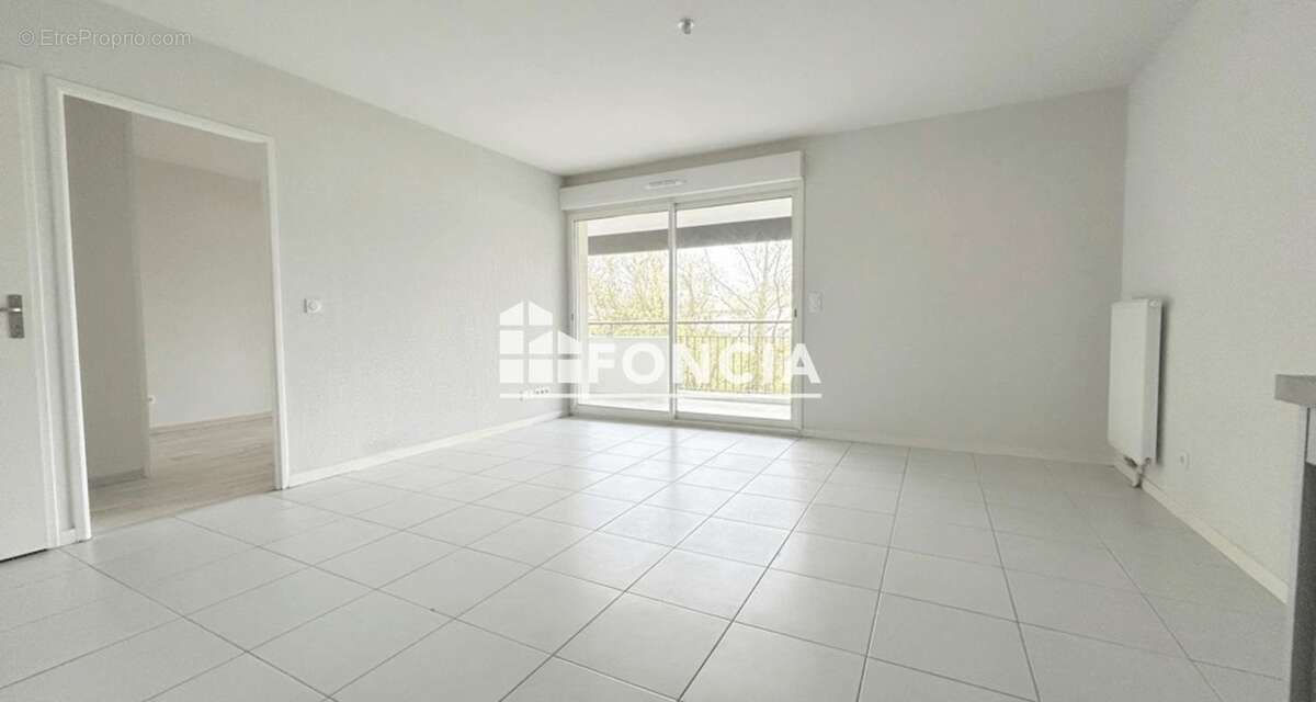 Appartement à TOSSE