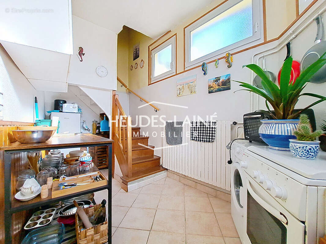 DONVILLE LES BAINS - 50350 - bien immobilier à vendre - photo 4