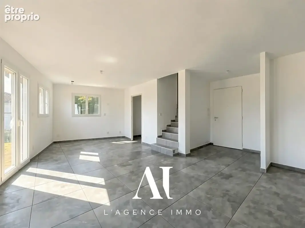 Maison 4 pièces 74 m² à vendre à Amberieu-En-Bugey (01500) - photo 7