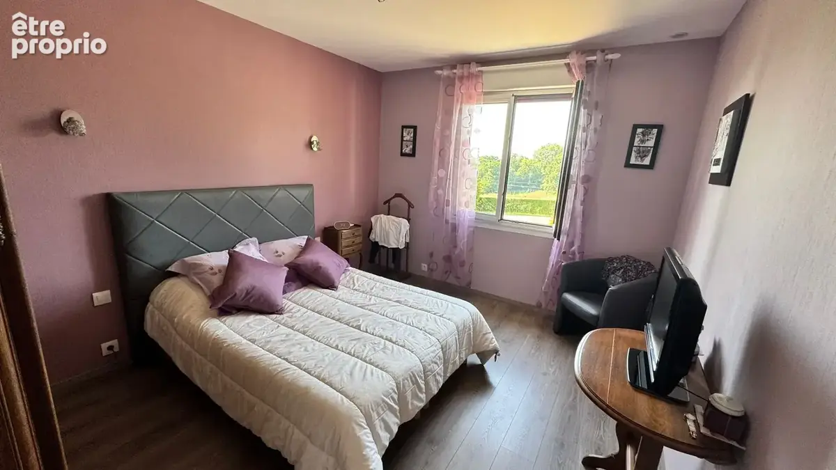 A vendre, maison + terrain constructible à Saint-Lô 3 chambres avec vie de plain-pied, sous-sol et combles aménageables - photo 3