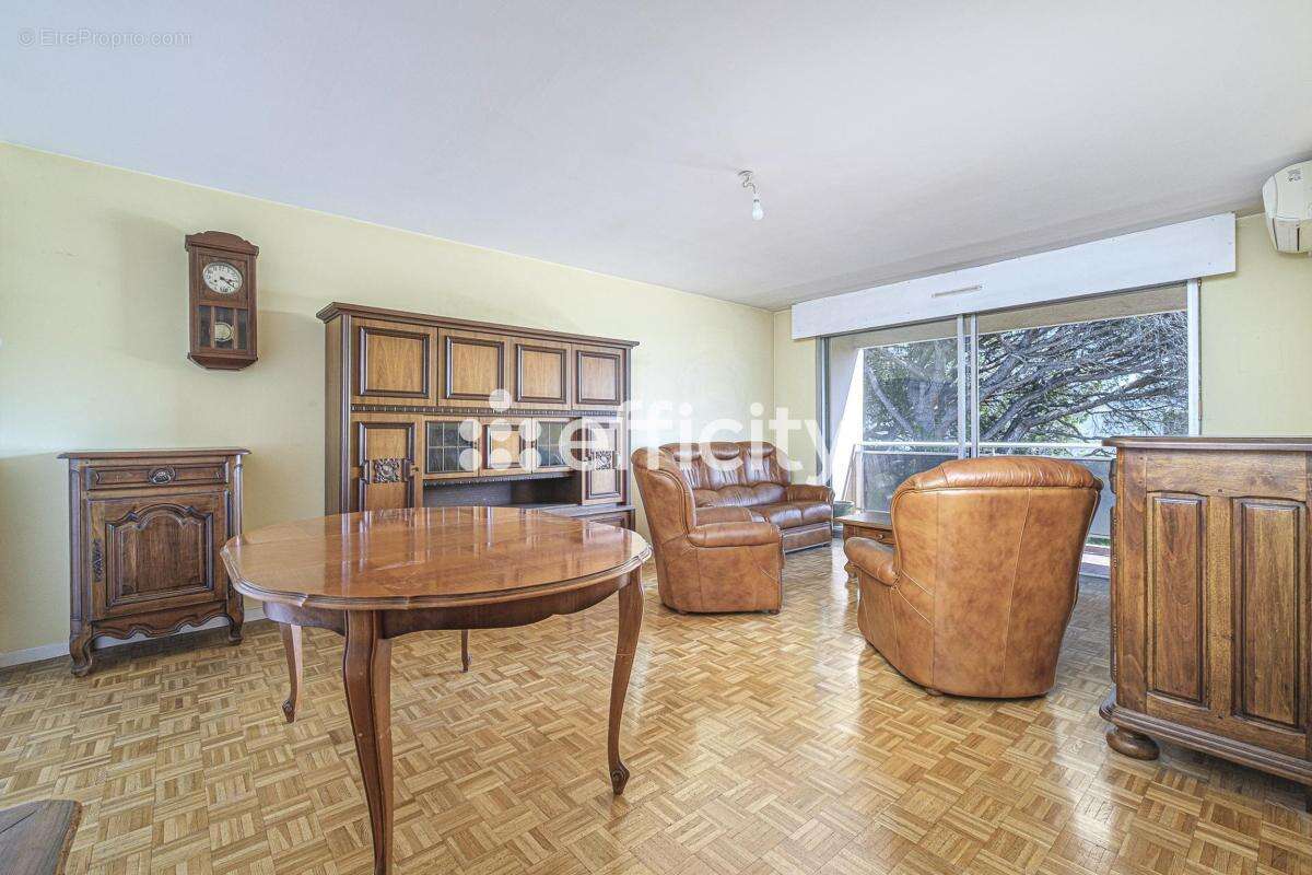 Appartement à MARSEILLE-12E