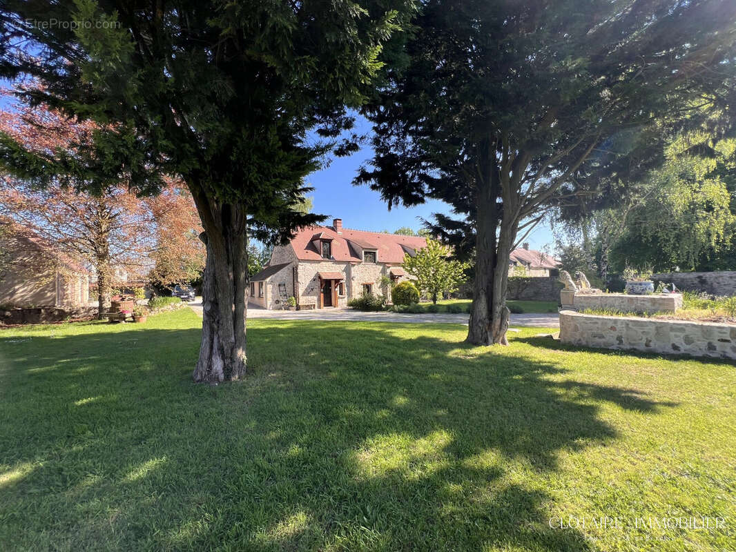 Maison à AUGER-SAINT-VINCENT
