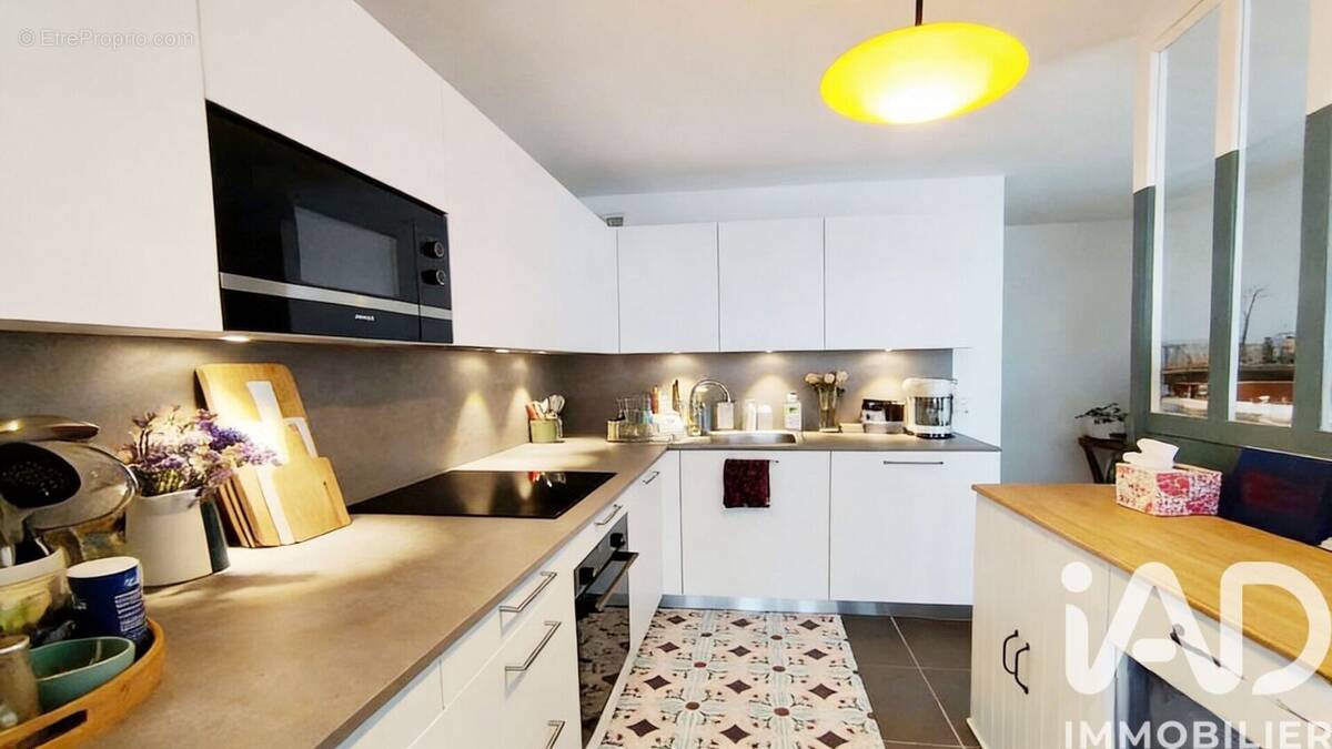 Photo 1 - Appartement à COURBEVOIE