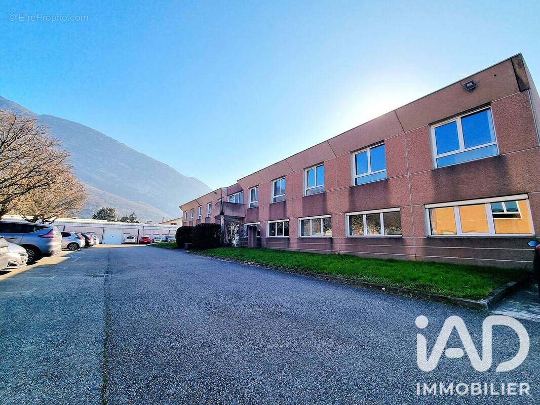 Photo 1 - Commerce à FONTANIL-CORNILLON