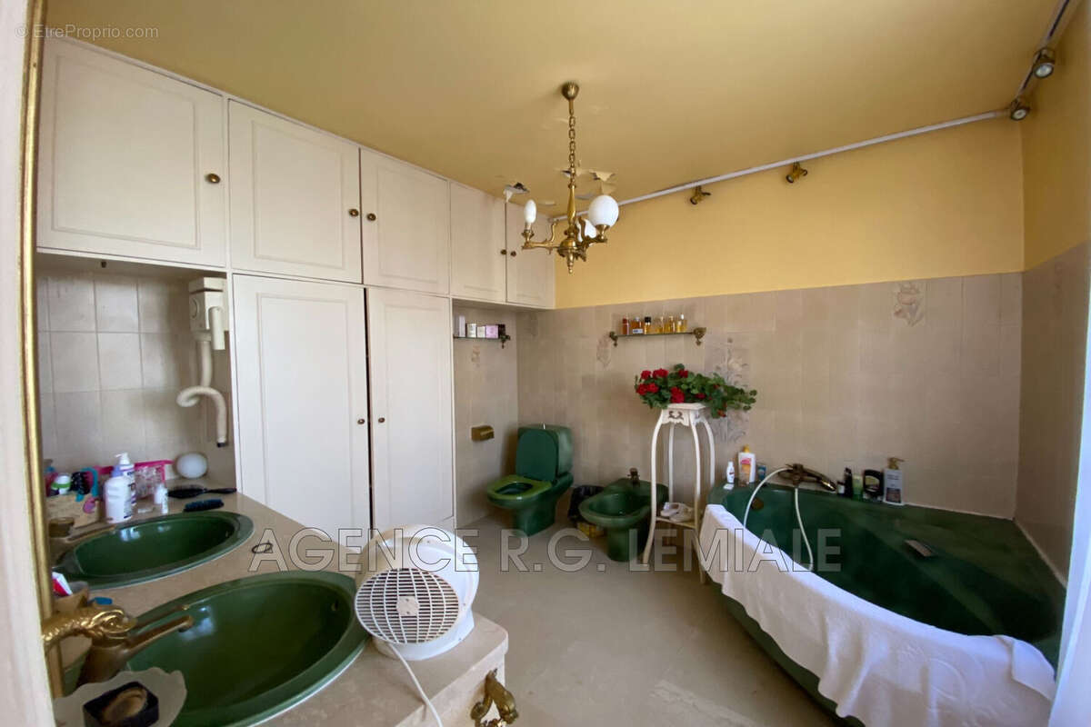 Maison à MAISONS-LAFFITTE