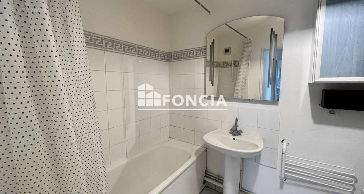 Appartement à ELANCOURT