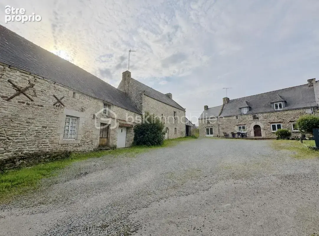 Maison à SERENT