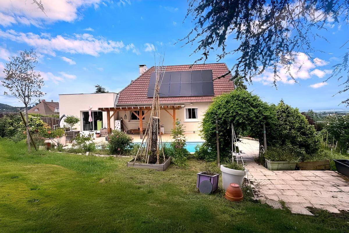 Maison à RENAISON