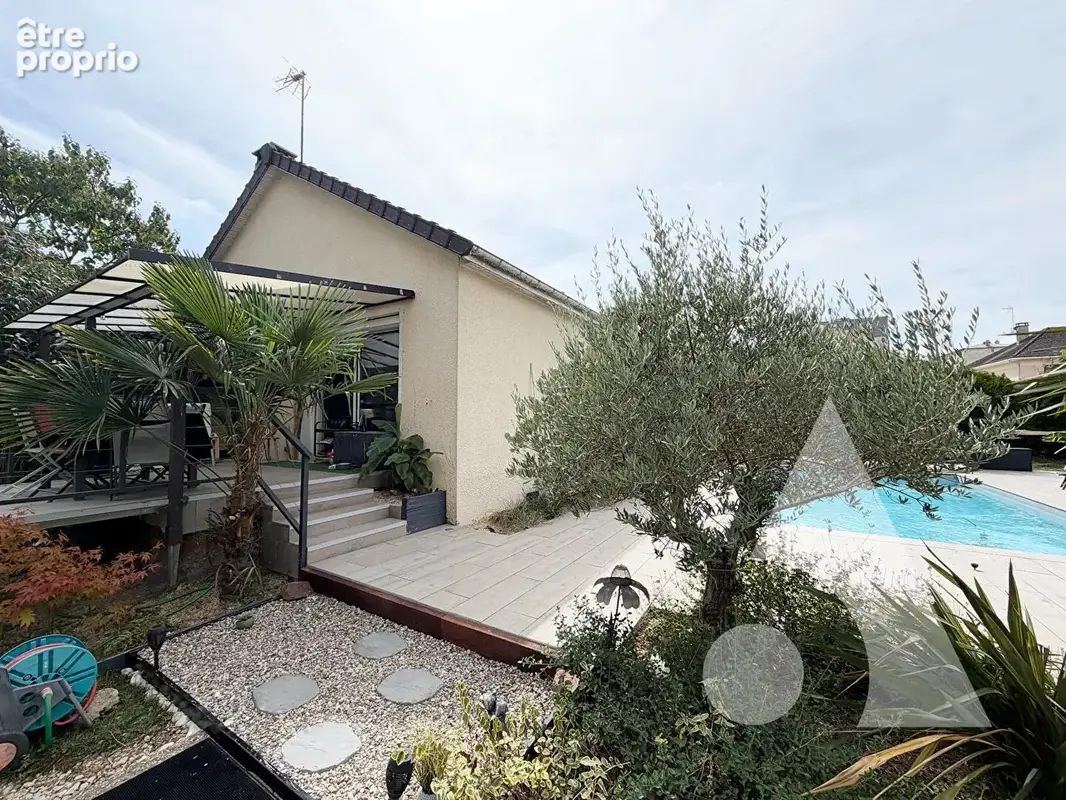 Maison T6 - Breviandes-limite Saint-Julien-les-Villas-139 m2 - photo 14