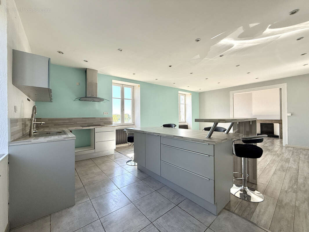 Appartement à VERIN