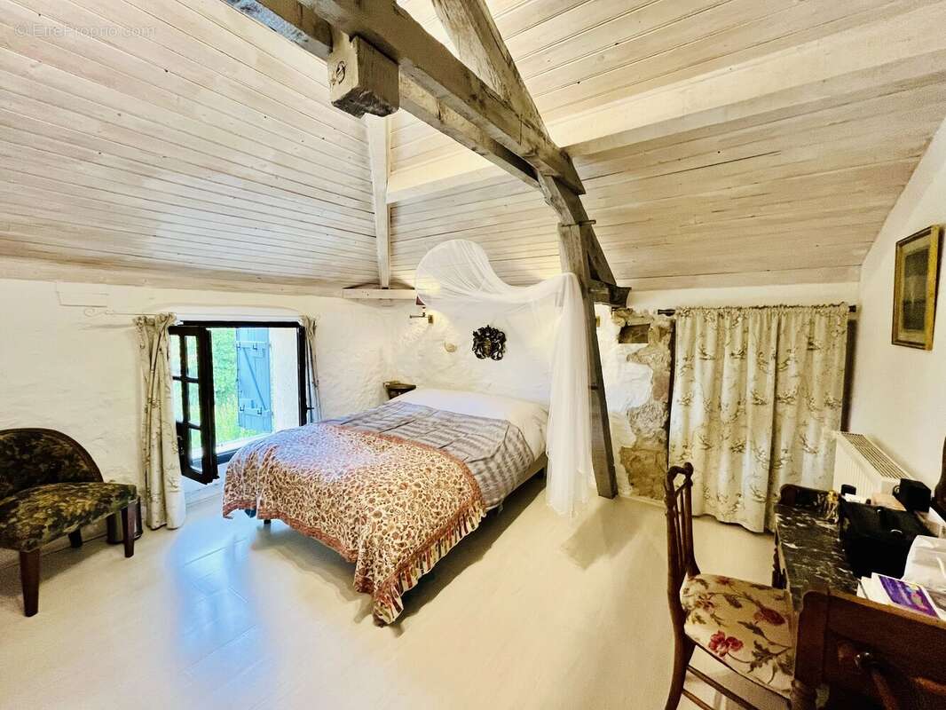 Maison élégante avec piscine, maison d'amis et vue imprenable - photo 9