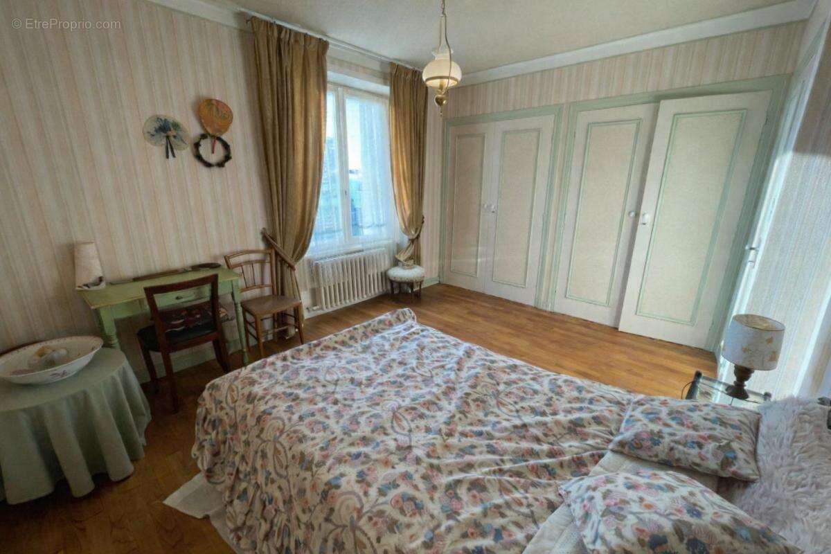 Maison à PLOUGASNOU