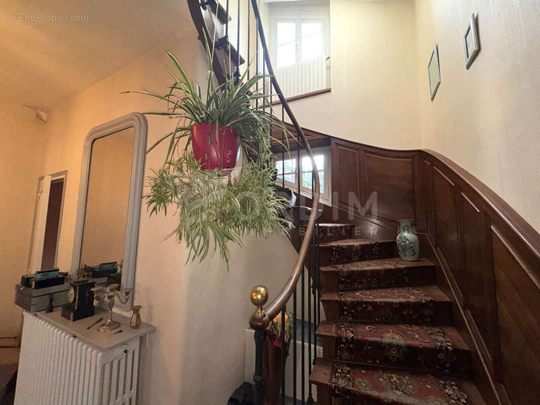 Maison à COSNE-COURS-SUR-LOIRE