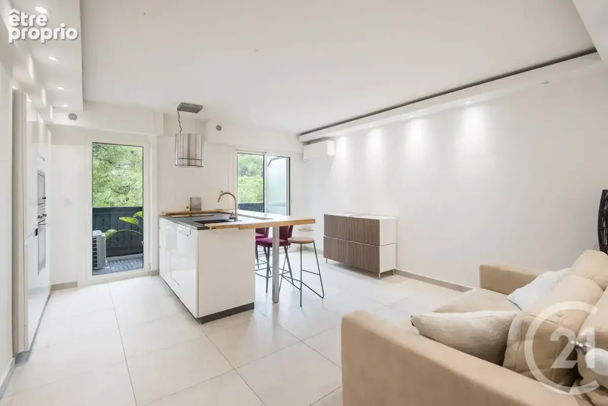 Appartement 38 m² à Le Cannet  - photo 2