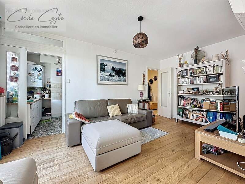 Appartement à LA TRONCHE