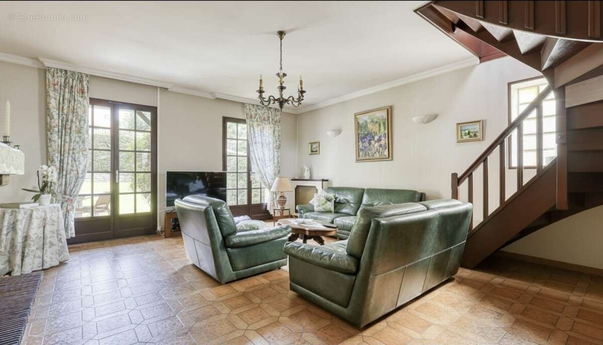 Maison à RUEIL-MALMAISON